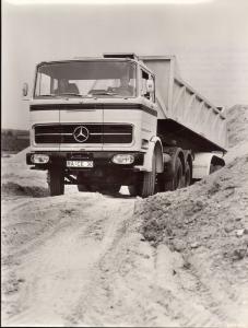 Mercedes Benz lastvogn LP 2223/24/26/32