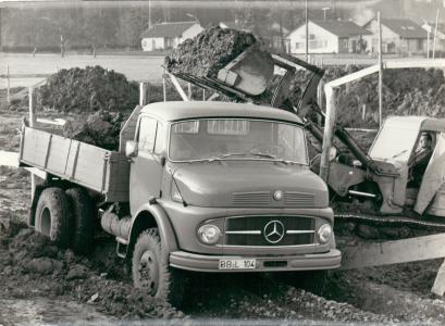 Mercedes-Benz lastvogn L 327 / L 1413