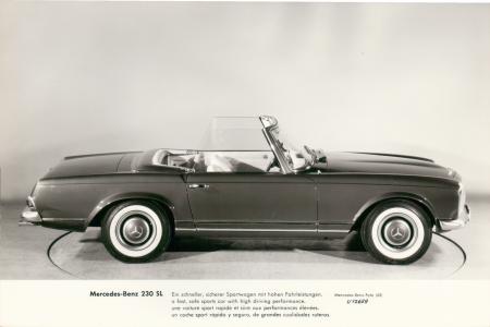 Mercedes-Benz W113 230 SL