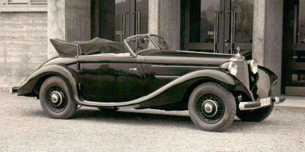 Mercedes-Benz W142/W143 Cabriolet